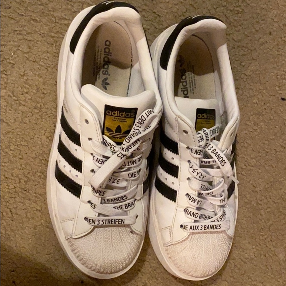 Adidas Shoes Size 7.5 Cute Goes with Everything!